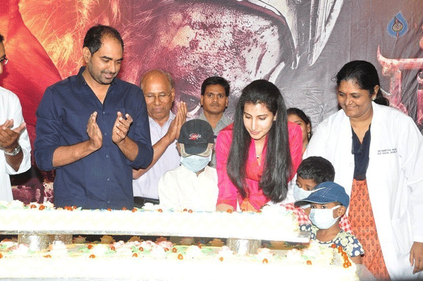 balakrishna birthday celebrations,brahmani,krish  బాలయ్య పుట్టినరోజు వేడుకలు!